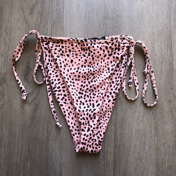 Nasty Gal High Waisted Dalmatian Bikini Bottoms 6 - Picture 2 of 6